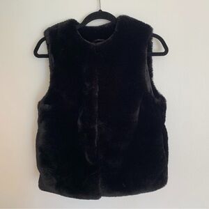 🖤 Topshop Black Faux Fur Vest (Size 4 / Small)